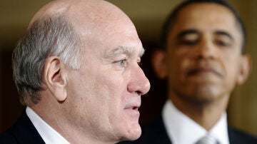 Bill Daley junto a Obama