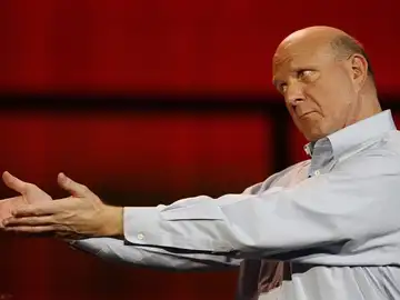 El director ejecutivo de Microsoft Steve Ballmer habla durante la Feria Consumers Electronic Show en Las Vegas. El director ejecutivo de Microsoft Steve Ballmer habla durante la Feria Consumers Electronic Show en Las Vegas.