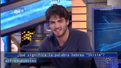 Curso de hebreo a Maxi Iglesias