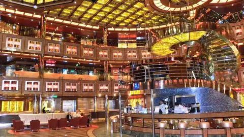 El interior del Costa Concordia El interior del Costa Concordia