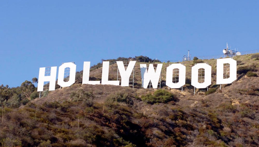 Cartel de la industria cinematográfica de Hollywood en las colinas de Los Ángeles.