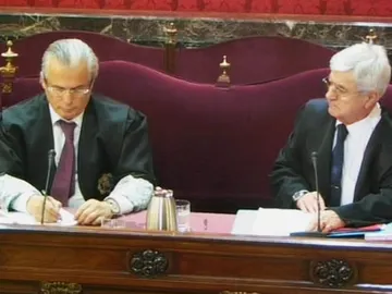 El juez Baltasar Garzón en la segunda sesión del juicio por las escuchas en la trama 'Gürtel'. El juez Baltasar Garzón en la segunda sesión del juicio por las escuchas en la trama 'Gürtel'.