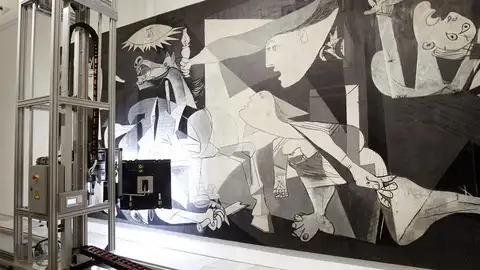 Un robot analizará el Guernica Un robot analizará el Guernica