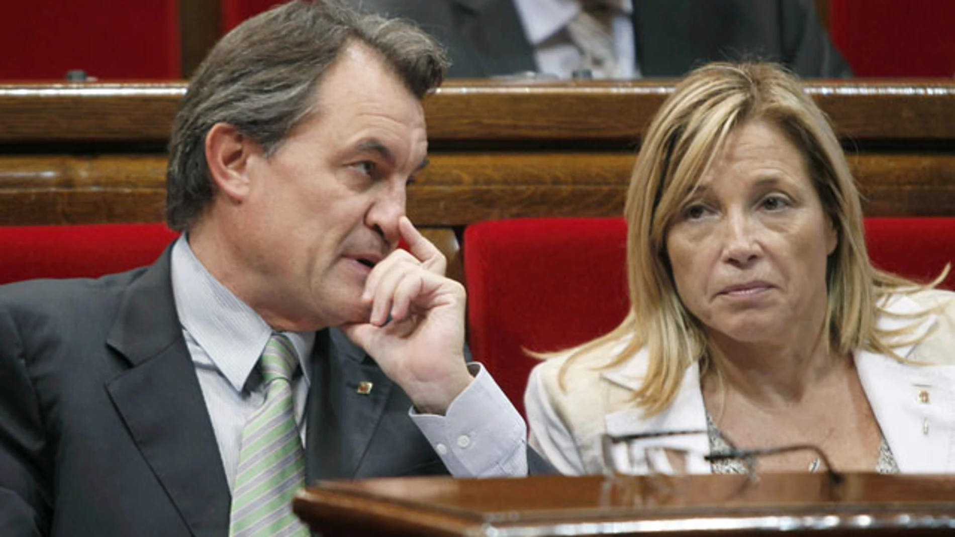 La Generalitat reducirá la jornada laboral y la nómina a sus interinos La Generalitat reducirá la jornada laboral y la nómina a sus interinos