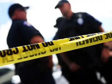 Un tiroteo en un club LGBTQ en EEUU deja al menos cinco muertos y 18 heridos Un tiroteo en un club LGBTQ en EEUU deja al menos cinco muertos y 18 heridos