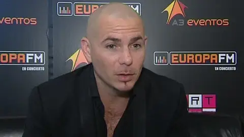 El cantante Pitbull durante la entrevista El cantante Pitbull durante la entrevista