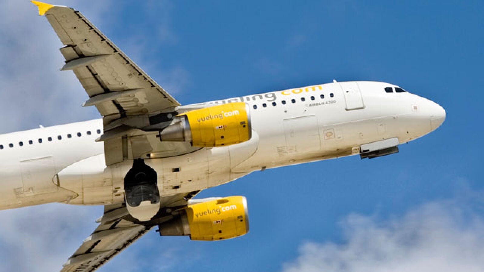Vueling entrega un plan de contingencia que contempla más cancelación anticipada de vuelos