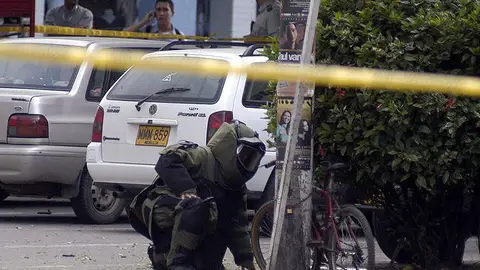 Aviso de bomba en un funeral de Colombia Aviso de bomba en un funeral de Colombia