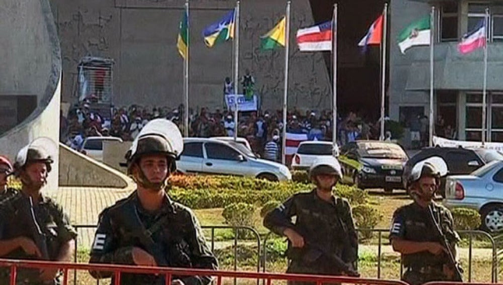 Militares en Salvador de Bahía (Brasil)