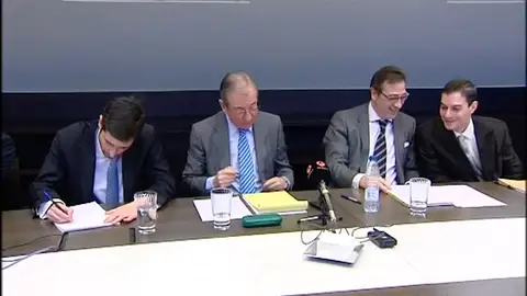 Los afectados de Spanair se agrupan para defender conjuntamente sus intereses Los afectados de Spanair se agrupan para defender conjuntamente sus intereses