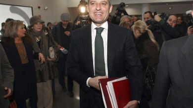 Camps asegura que ha pasado el fin de semana en casa y que nadie ha acudido a citarle