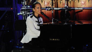 Alicia Keys en la gala previa a los Grammy