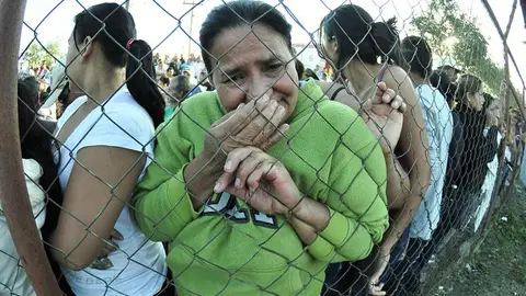 Familiares de los presos fallecidos en Honduras Familiares de los presos fallecidos en Honduras