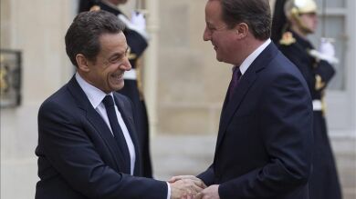 Cameron y Sarkozy confirman su acuerdo para desarrollar la energía nuclear