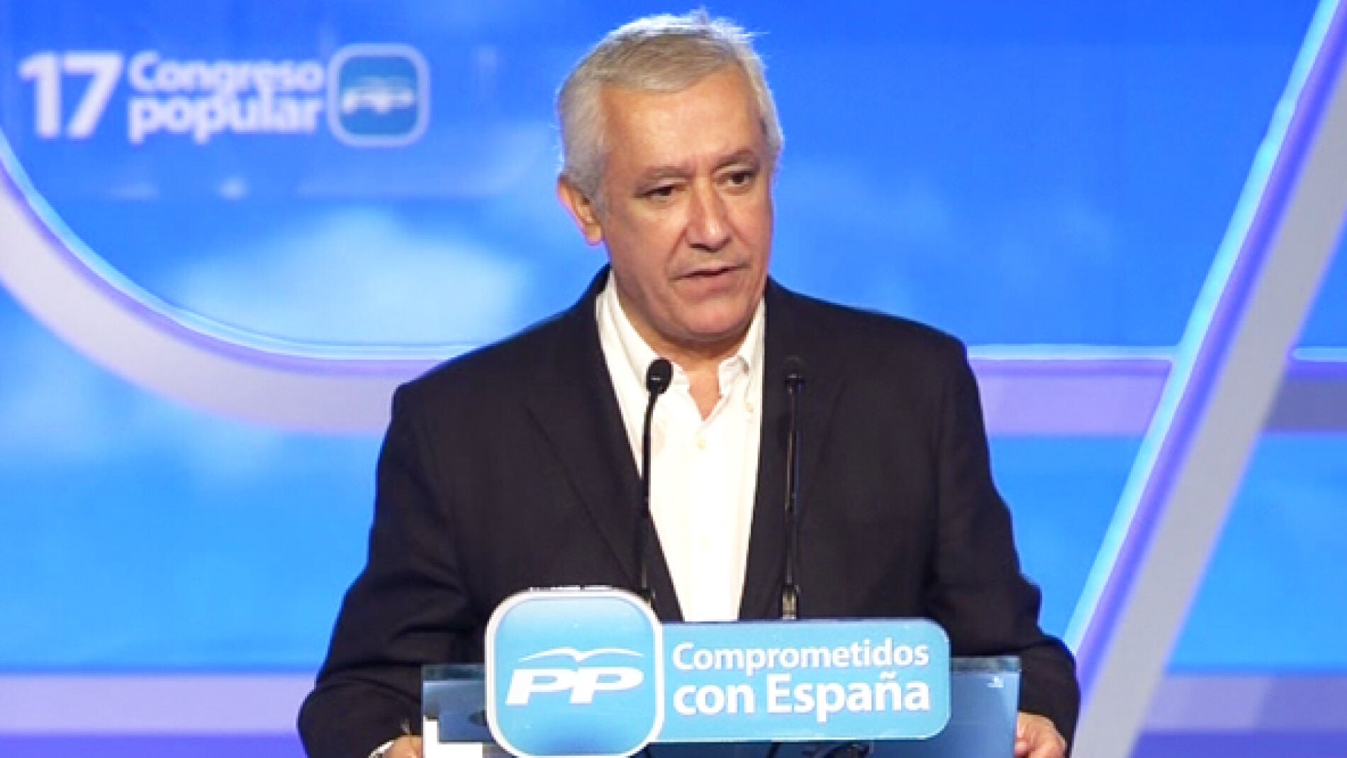Javier Arenas comparece en el acto de clausura del XVII Congreso del PP.
