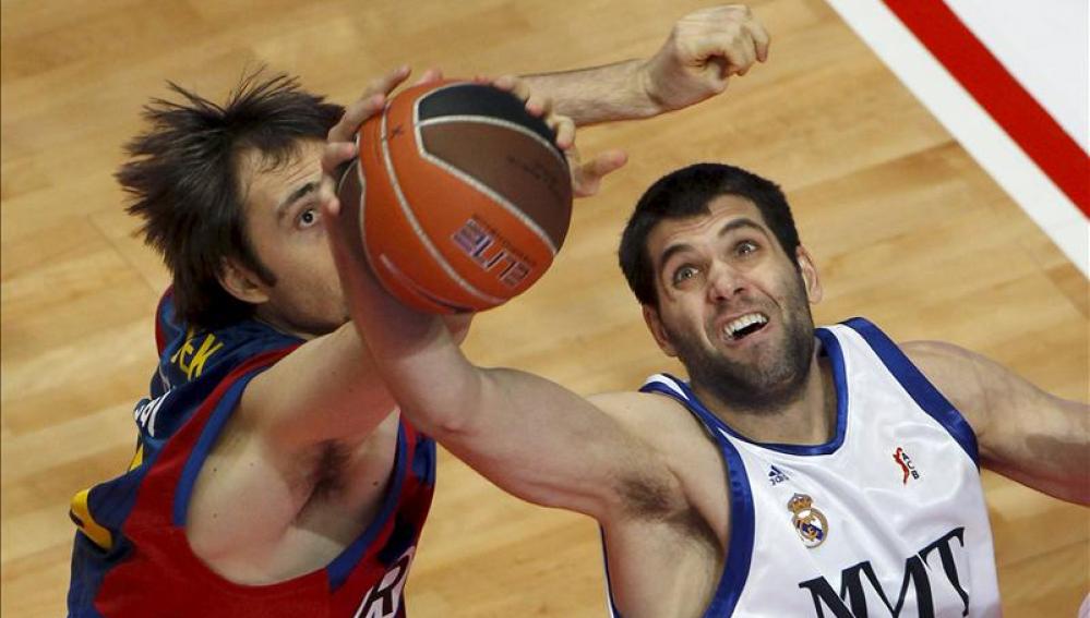 Barcelona y Real Madrid se baten en duelo
