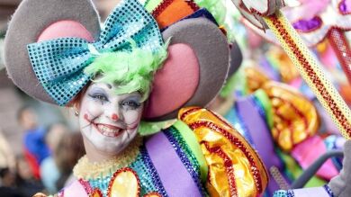 La originalidad y el buen humor protagonistas del Carnaval de Cádiz y Tenerife