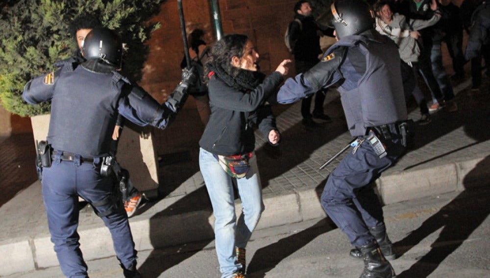 Carga policial en Valencia