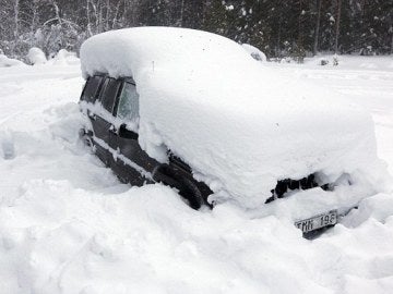 Dos meses atrapado bajo la nieve