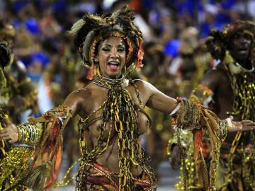 Una integrante de la escuela de samba Beija Flor 