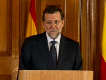 Mariano Rajoy en rueda de prensa en Londres