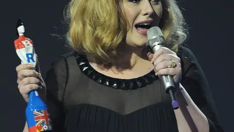 Adele triunfa en los Brit Awards Adele triunfa en los Brit Awards