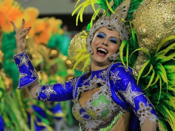 Casi un millón de extranjeros acude al carnaval de Río de Janeiro