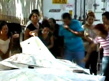 Familiares de los presos muertos en Comayagua en la morgue