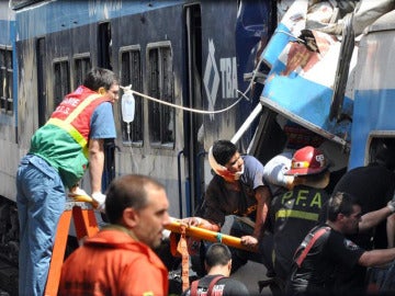 Imagen de las labores de rescate en Buenos Aires