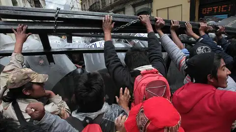 Enfrentamientos con discapacitados en Bolivia Enfrentamientos con discapacitados en Bolivia