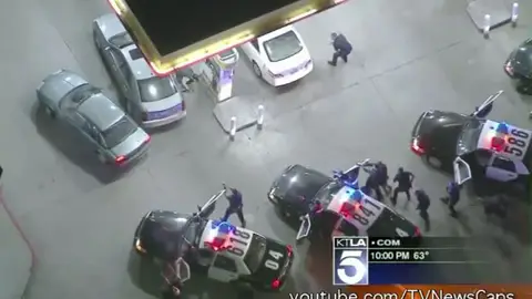 Los disparos de la policía de Los Ángeles contra un ladrón de coches acaban con su vida Los disparos de la policía de Los Ángeles contra un ladrón de coches acaban con su vida