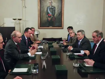 El ministro del Interior, Jorge Fernández Díaz, se reune con víctimas del terrorismo El ministro del Interior, Jorge Fernández Díaz, se reune con víctimas del terrorismo