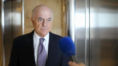 El BBVA se adjudica en subasta la entidad catalana Unnim
