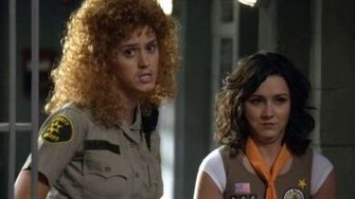 Katy Perry se deja bigote...