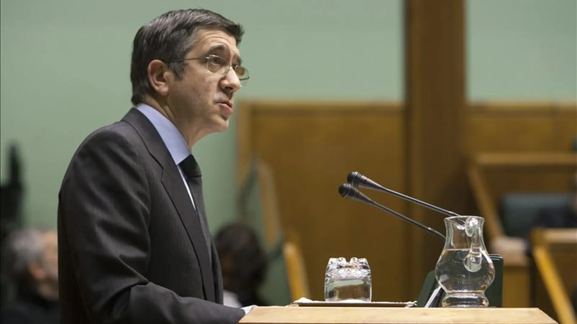 El lehendakari, Patxi López, en el Parlamento vasco El lehendakari, Patxi López, en el Parlamento vasco