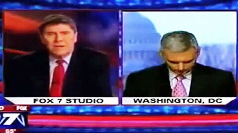 Un periodista de Fox News se queda dormido durante una conexi&oacute;n en directo