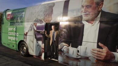 El caso de los EREs falsos marca el cruce de acusaciones entre los candidatos andaluces