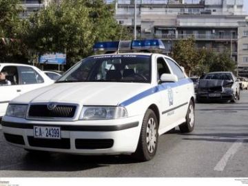 Coche de policía griego