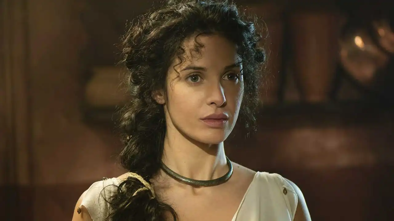 Paula Prendes es Vera en Imperium