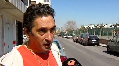 Juzgan a un padre por enseñar a conducir a su hija de 20 años
