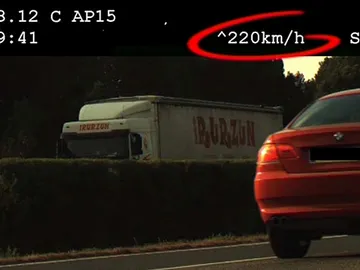 El conductor 'pillado' a 220 km/h El conductor 'pillado' a 220 km/h