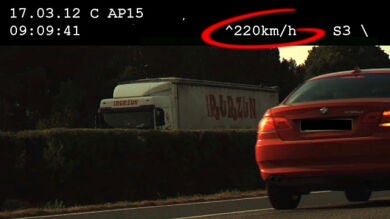 Detenido un conductor que circulaba a 220 km/h por la Autopista de Navarra
