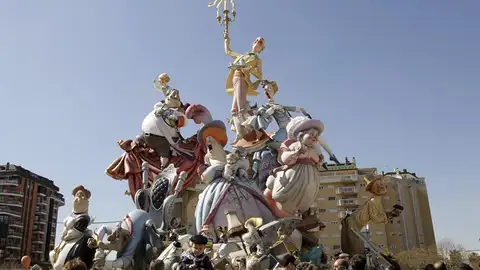 La comisión de Nou Campanar ha conseguido el primer premio de la sección especial de Valencia La comisión de Nou Campanar ha conseguido el primer premio de la sección especial de Valencia