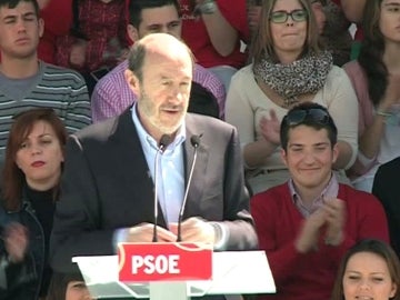 Rubalcaba advierte que Rajoy pondrá el copago porque "solo hace lo que no le gusta"