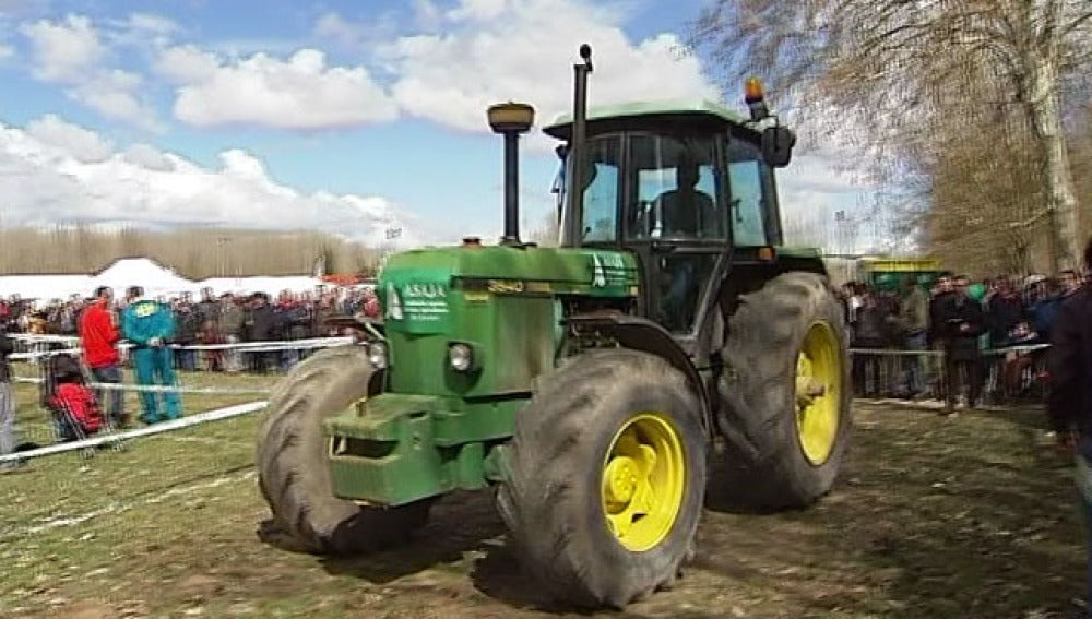 Campeonato del mundo de habilidad con el tractor