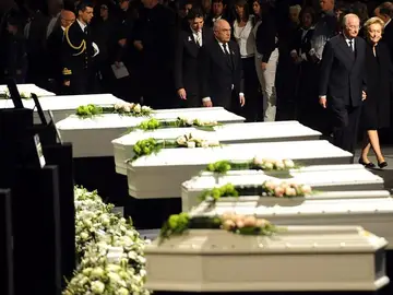 Funeral en Bélgica por las víctimas del accidente de autobús Funeral en Bélgica por las víctimas del accidente de autobús