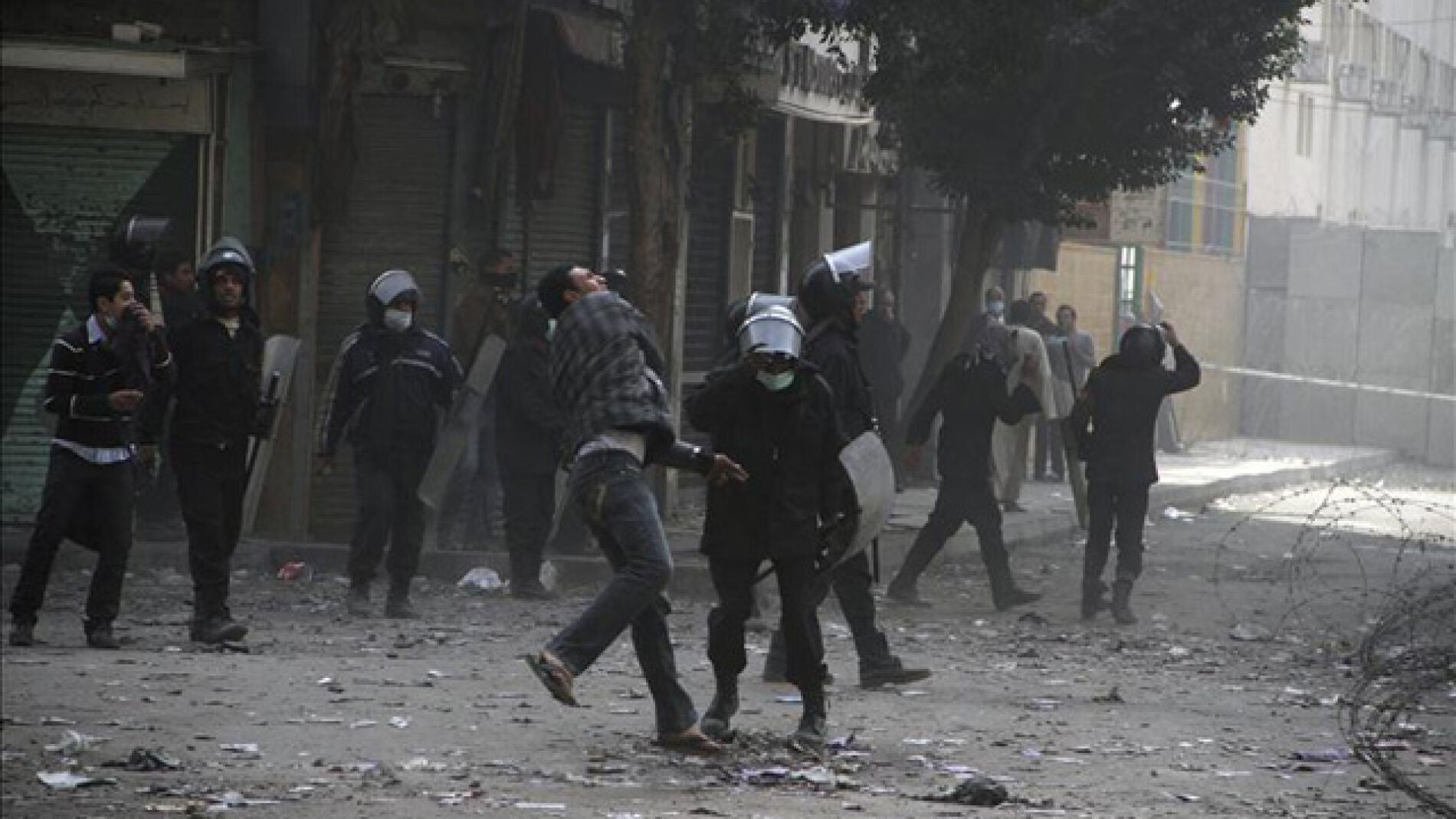 Choques entre hinchas y polic&iacute;a en Egipto
