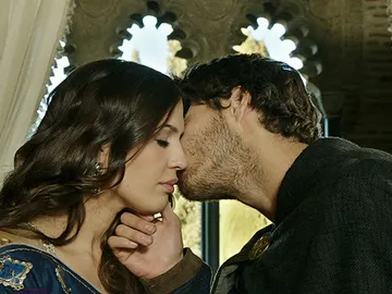 Martín propone a Fátima huir de Toledo Martín propone a Fátima huir de Toledo