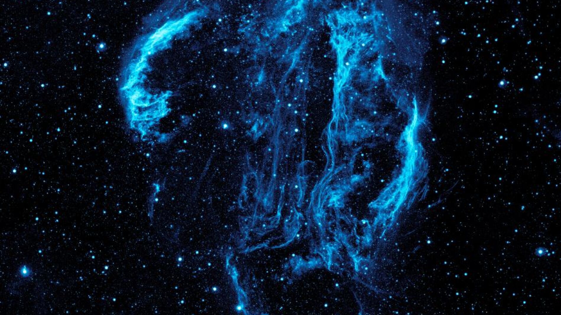 Imagen con ultravioleta de la nebulosa Cygnus Loop