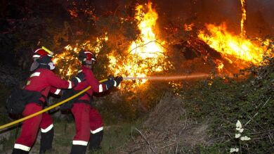 80 incendios forestales permanecen activos en Galicia, Asturias y Cantabria